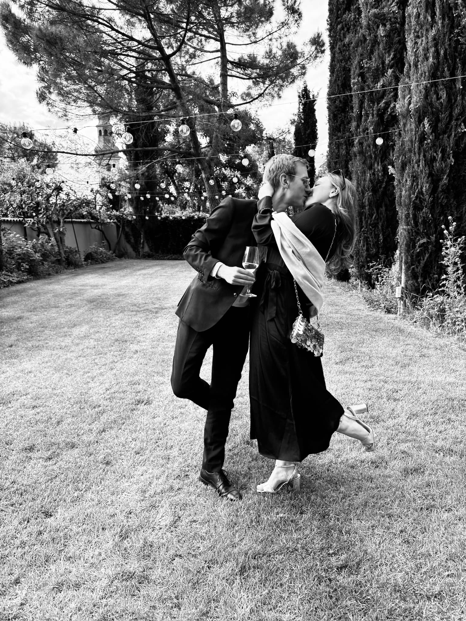 Amelie und Sebastian bei der standesamtlichen Hochzeit
